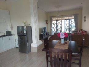 Beautiful 2-Bed Apartment in Akright City Bwebajja